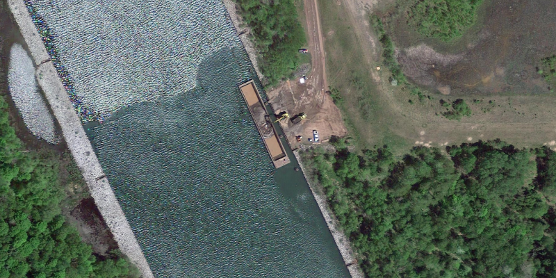Aerial View of Luedtke Barge Salvage Project Site