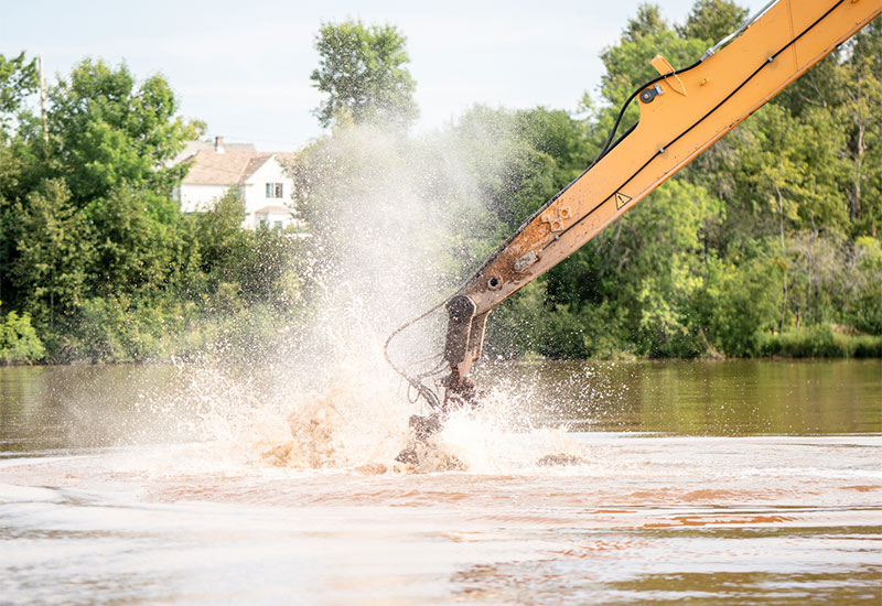 Commercial Dredging Contractor 